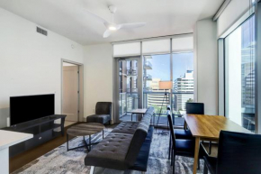 Chic 2 Bedroom Apartment in Houston by Stay Gia
